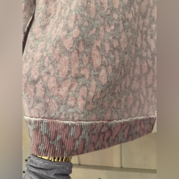 NWT We The Free Animal Style Cashmere Sweater - Picture 6 of 9